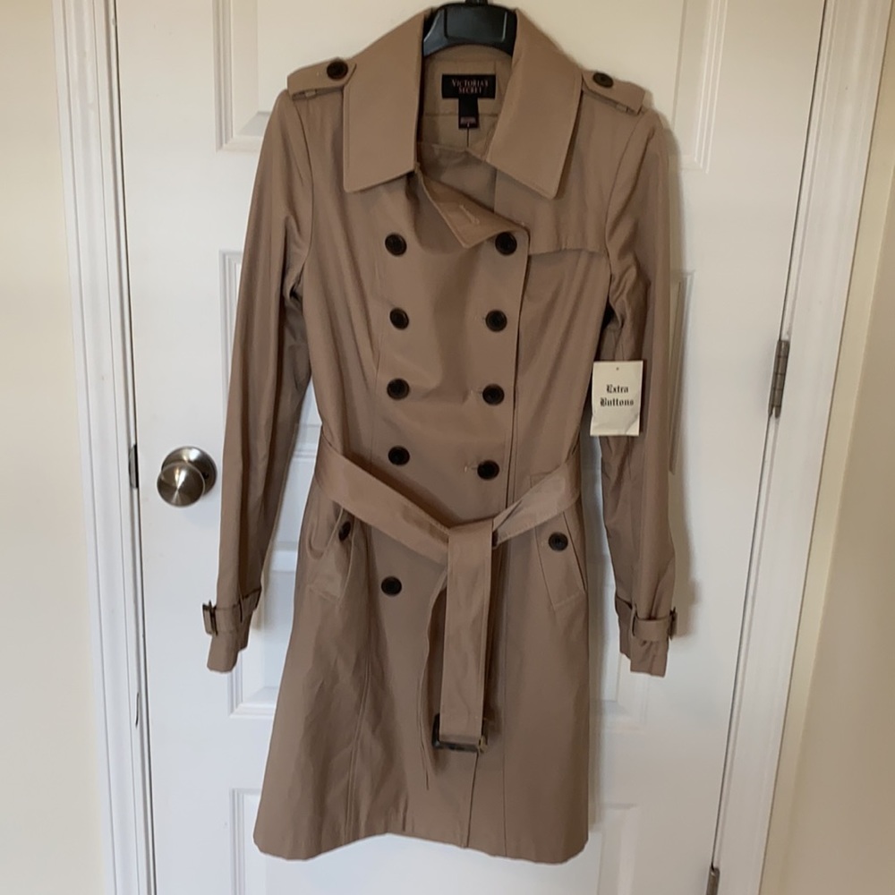 Victoria’s Secret trench coat🌺